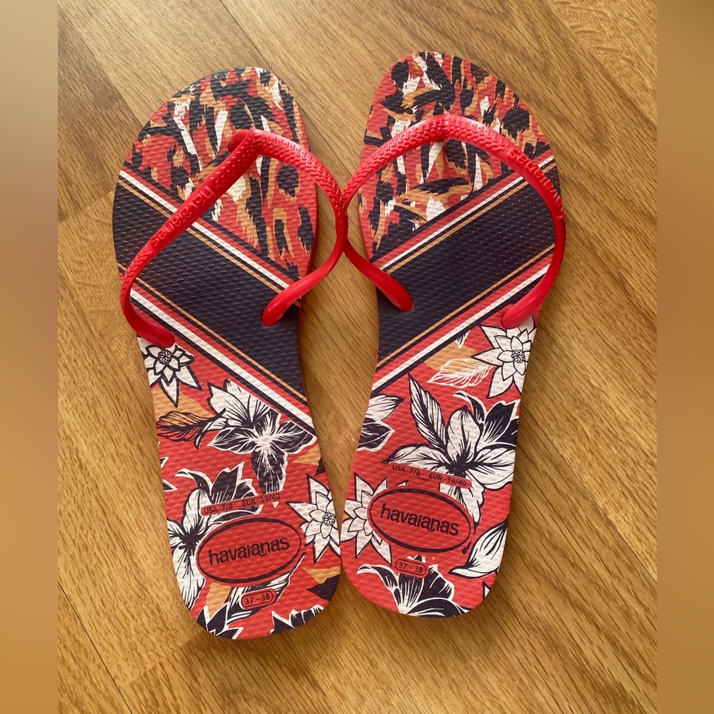 Havaianas Women’s Sandal Tropical Floral Sz 7-8